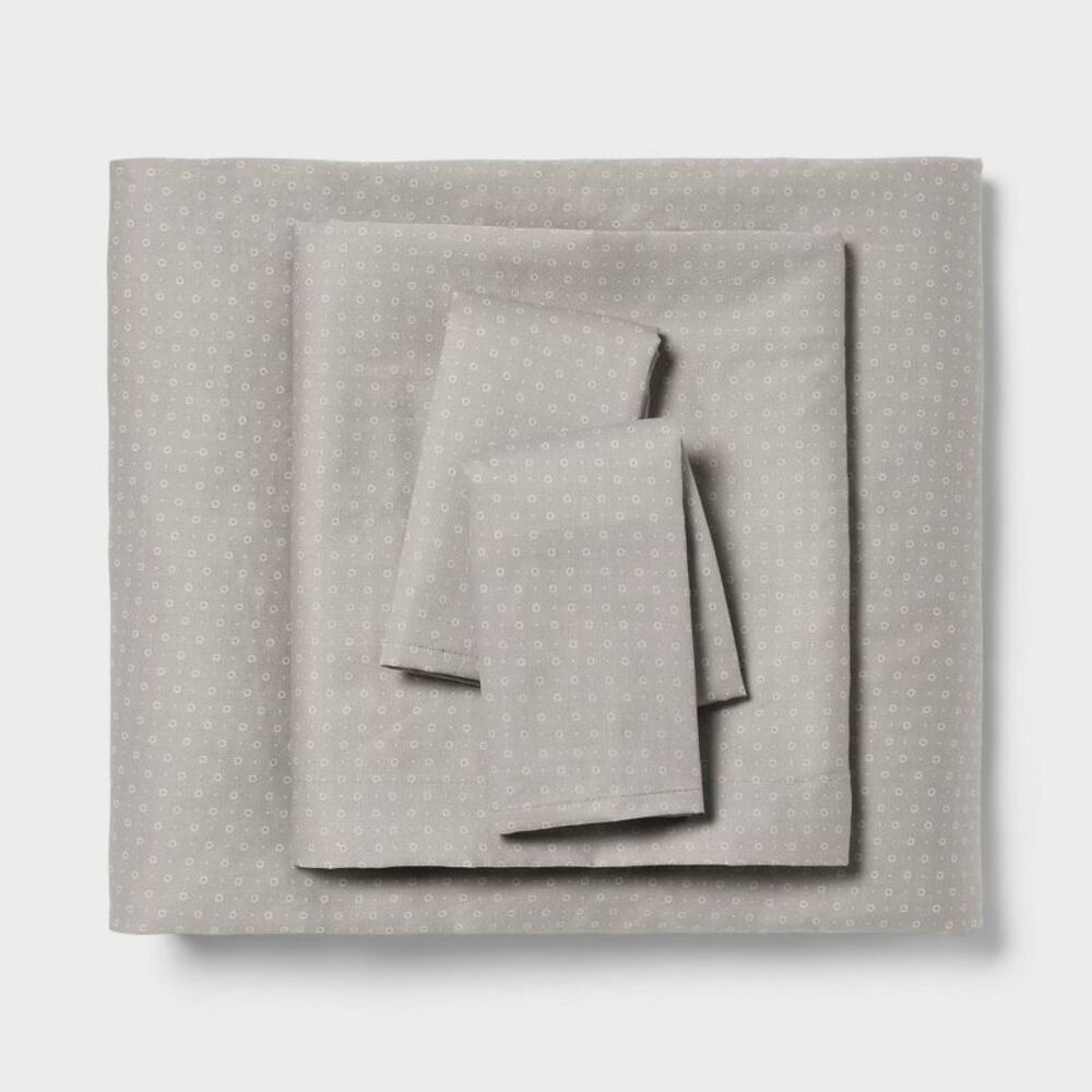 Queen Cotton Blend Sateen Sheet Set Gray Dot - Room Essentials